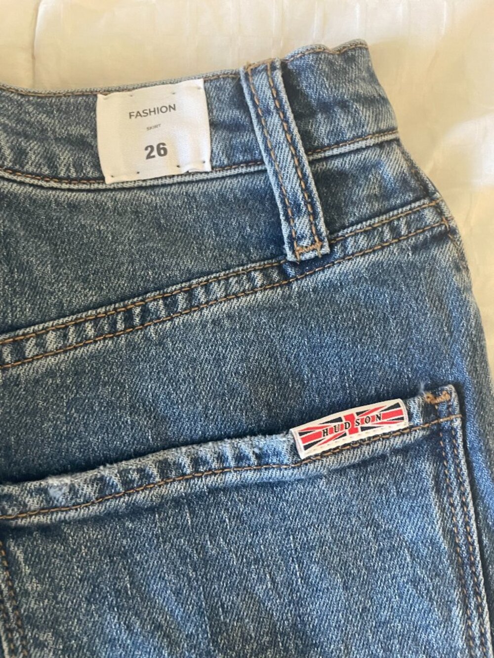 Hudson Front Slit Midi Denim Skirt Size 26 - Picture 4 of 4
